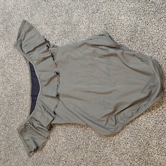 NWOT Michael Kors Guine Off shoulder Ruffle One Piece Swim sz 10 - Picture 7 of 9